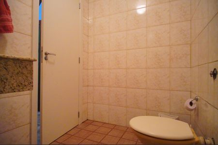 Casa para alugar com 240m², 5 quartos e 2 vagaslavabo