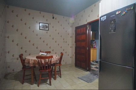 Casa para alugar com 240m², 5 quartos e 2 vagasCozinha