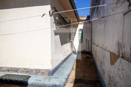 Casa à venda com 180m², 4 quartos e 2 vagas Casa à venda com 180m², 4 quartos e 2 vagasQuintal