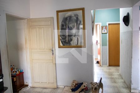 Casa à venda com 180m², 4 quartos e 2 vagas Casa à venda com 180m², 4 quartos e 2 vagasSala