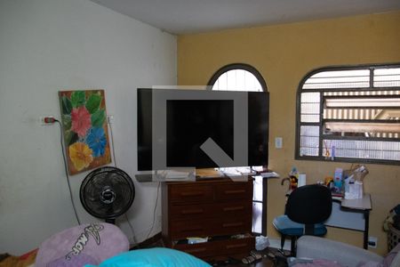 Casa à venda com 180m², 4 quartos e 2 vagas