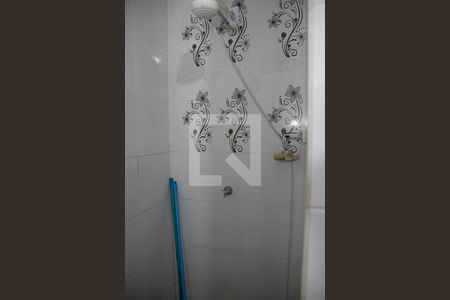 Casa à venda com 180m², 4 quartos e 2 vagas Casa à venda com 180m², 4 quartos e 2 vagasBanheiro 01
