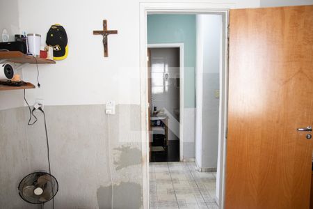 Casa à venda com 180m², 4 quartos e 2 vagas Casa à venda com 180m², 4 quartos e 2 vagasQuarto 02
