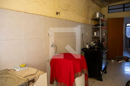 Casa à venda com 180m², 4 quartos e 2 vagas Casa à venda com 180m², 4 quartos e 2 vagasÁrea de Serviço