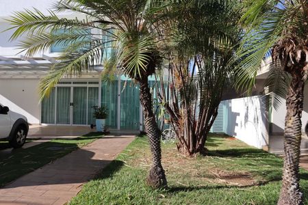 Casa à venda com 480m², 4 quartos e 6 vagasJardim