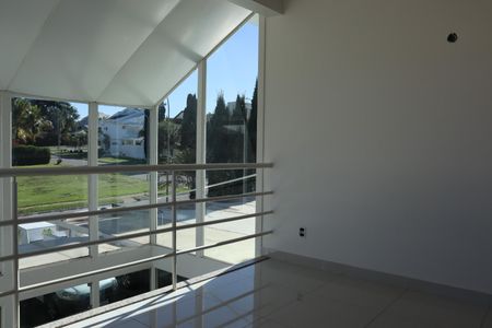 Casa à venda com 480m², 4 quartos e 6 vagasEscritorio 1