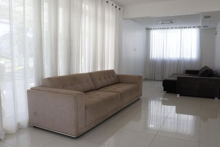 Casa à venda com 480m², 4 quartos e 6 vagasSala