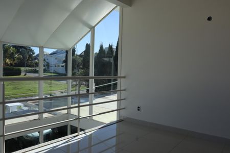Casa à venda com 480m², 4 quartos e 6 vagasEscritorio 1