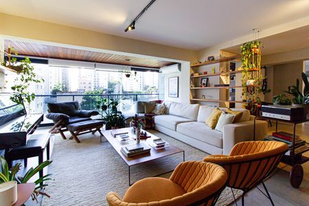 Apartamento à venda com 2 quartos, 174m² em Pacaembu, São Paulo
