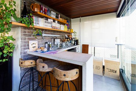 Sala de apartamento à venda com 2 quartos, 174m² em Pacaembu, São Paulo