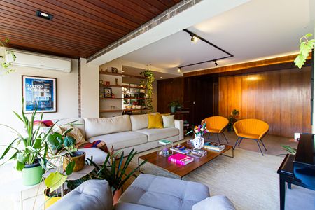 Apartamento à venda com 174m², 2 quartos e 3 vagas Apartamento à venda com 174m², 2 quartos e 3 vagasSala