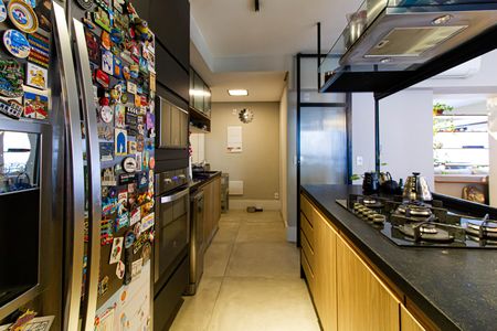 Apartamento à venda com 174m², 2 quartos e 3 vagas Apartamento à venda com 174m², 2 quartos e 3 vagasCozinha