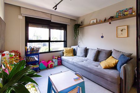 Apartamento à venda com 174m², 2 quartos e 3 vagas Apartamento à venda com 174m², 2 quartos e 3 vagasSala de TV