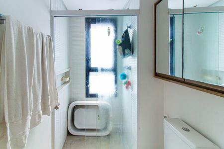 Apartamento à venda com 174m², 2 quartos e 3 vagas Apartamento à venda com 174m², 2 quartos e 3 vagasBanheiro da Suíte 1