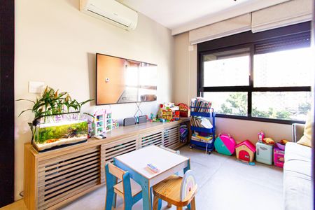 Apartamento à venda com 174m², 2 quartos e 3 vagas Apartamento à venda com 174m², 2 quartos e 3 vagasSala de TV