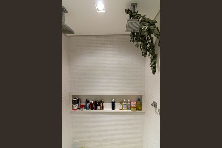 Apartamento à venda com 174m², 2 quartos e 3 vagas Apartamento à venda com 174m², 2 quartos e 3 vagasBanheiro da Suíte 2