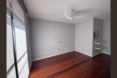 Apartamento à venda com 261m², 4 quartos e 3 vagas Apartamento à venda com 261m², 4 quartos e 3 vagasQuarto 1