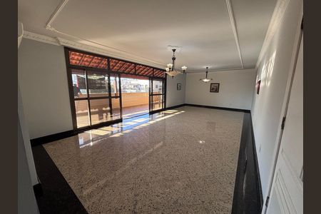 Apartamento à venda com 261m², 4 quartos e 3 vagas Apartamento à venda com 261m², 4 quartos e 3 vagasSala