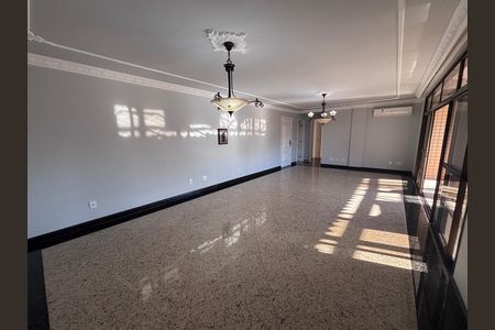 Apartamento à venda com 261m², 4 quartos e 3 vagas Apartamento à venda com 261m², 4 quartos e 3 vagasSala