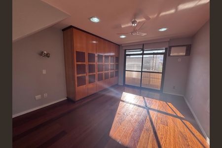 Apartamento à venda com 261m², 4 quartos e 3 vagas Apartamento à venda com 261m², 4 quartos e 3 vagasQuarto 3