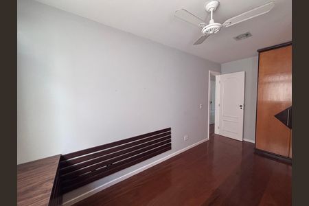 Apartamento à venda com 261m², 4 quartos e 3 vagas Apartamento à venda com 261m², 4 quartos e 3 vagasQuarto 2