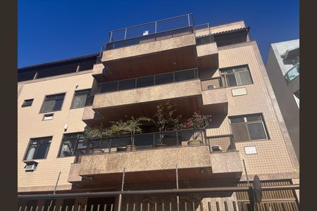 Apartamento à venda com 261m², 4 quartos e 3 vagas Apartamento à venda com 261m², 4 quartos e 3 vagasFachada