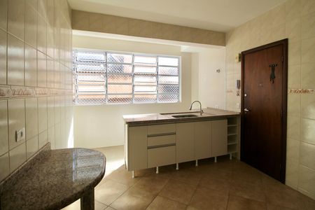 Cozinha de apartamento para alugar com 3 quartos, 82m² em Juvevê, Curitiba