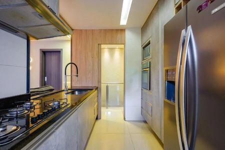 Cozinha de apartamento para alugar com 2 quartos, 89m² em j, Brasília