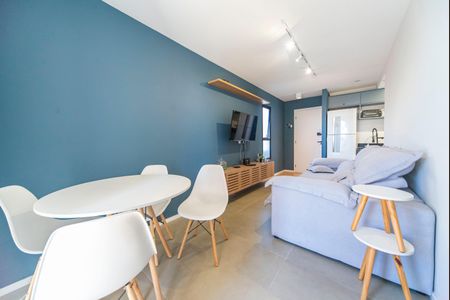 Apartamento para alugar com 91m², 2 quartos e 1 vaga Apartamento para alugar com 91m², 2 quartos e 1 vagaSala