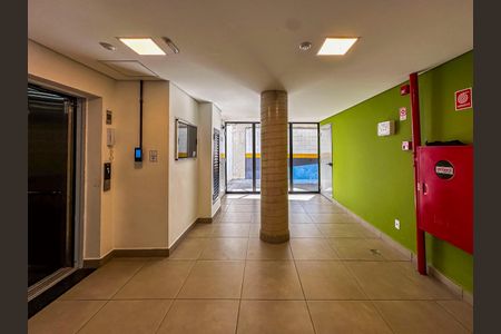 Apartamento para alugar com 91m², 2 quartos e 1 vaga Apartamento para alugar com 91m², 2 quartos e 1 vagaHall de entrada
