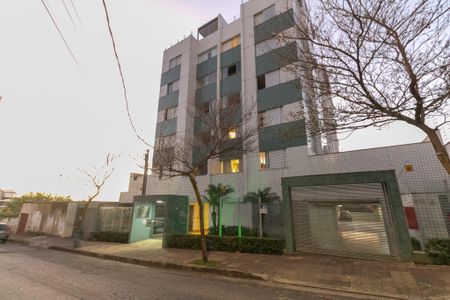 Apartamento para alugar com 3 quartos, 174m² em Ouro Preto, Belo Horizonte