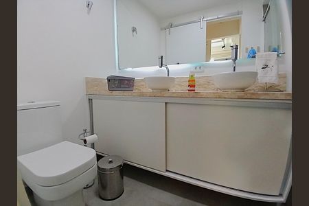 Apartamento à venda com 2 quartos, 70m² em Vila Romana, São Paulo