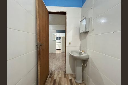 Banheiro de apartamento para alugar com 1 quarto, 35m² em Trindade, Florianópolis