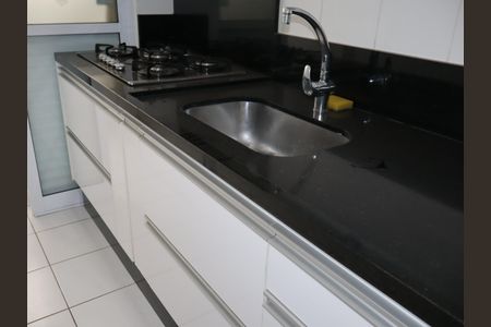 Cozinha de apartamento à venda com 3 quartos, 76m² em Vila Macedópolis, São Paulo