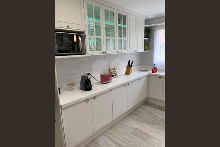 Casa à venda com 6 quartos, 320m² em Cursino, São Paulo