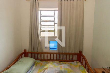 Casa à venda com 182m², 3 quartos e 3 vagas Casa à venda com 182m², 3 quartos e 3 vagasQuarto