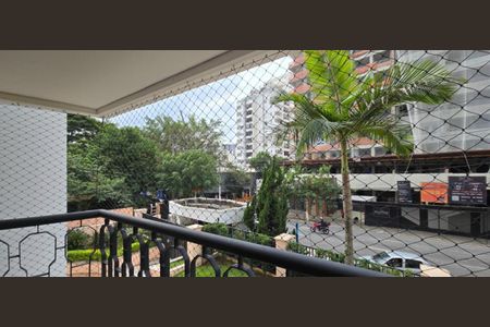 Apartamento à venda com 3 quartos, 95m² em Indianópolis, São Paulo