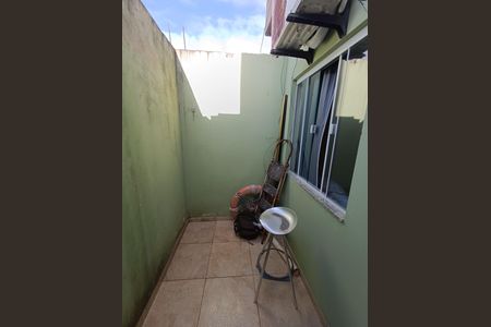 Casa para alugar com 70m², 2 quartos e 1 vaga Casa para alugar com 70m², 2 quartos e 1 vagaQUINTAL QUARTO 1