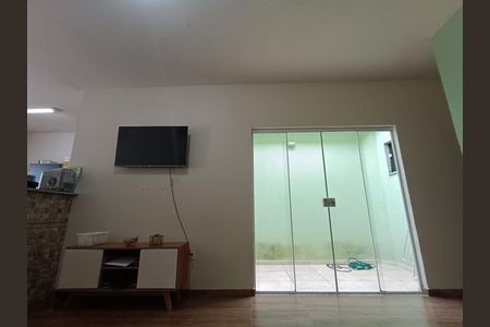 Casa para alugar com 70m², 2 quartos e 1 vaga Casa para alugar com 70m², 2 quartos e 1 vagaSALA