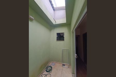 Casa para alugar com 70m², 2 quartos e 1 vaga Casa para alugar com 70m², 2 quartos e 1 vagaQUINTAL DA SALA