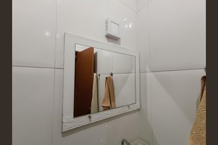Casa para alugar com 70m², 2 quartos e 1 vaga Casa para alugar com 70m², 2 quartos e 1 vagaBANHEIRO