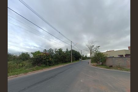 Casa para alugar com 70m², 2 quartos e 1 vaga Casa para alugar com 70m², 2 quartos e 1 vagaENTORNO