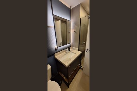 Banheiro de apartamento para alugar com 1 quarto, 56m² em Navegantes, Porto Alegre
