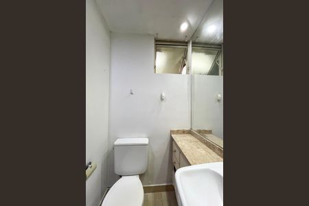 Apartamento à venda com 63m², 3 quartos e 1 vaga Apartamento à venda com 63m², 3 quartos e 1 vagaBanheiro
