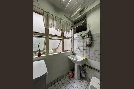 Área de Serviço de apartamento à venda com 3 quartos, 63m² em Parque Bristol, São Paulo