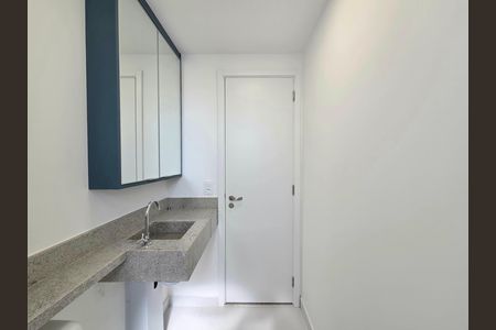 Apartamento para alugar com 41m², 2 quartos e sem vaga Apartamento para alugar com 41m², 2 quartos e sem vagaBanheiro