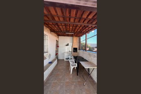 Casa à venda com 150m², 5 quartos e 4 vagas