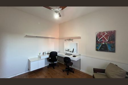 Casa à venda com 150m², 5 quartos e 4 vagas