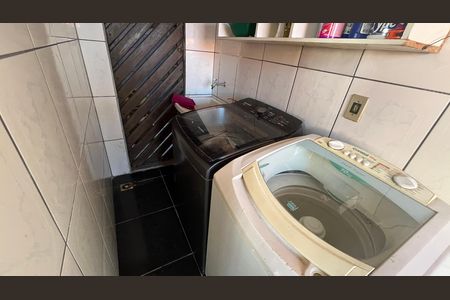 Casa à venda com 150m², 5 quartos e 4 vagas