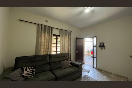 Casa à venda com 150m², 5 quartos e 4 vagas